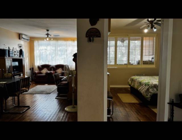 1.5 BEDROOM APARTMENT FOR SALE IN ESSENWOOD